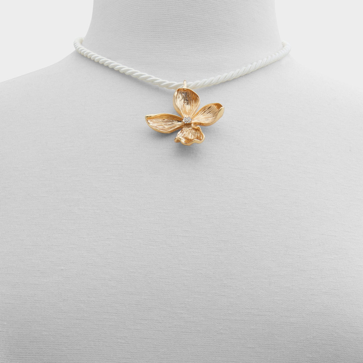 Chicadellicc Gold/Clear Multi Women's Necklaces - Necklace | Aldo