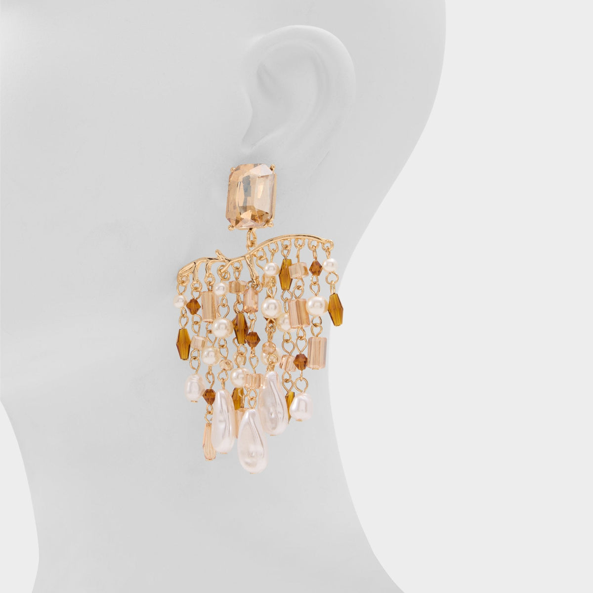 Goldest in Champagne - Chandelier earrings | Aldo