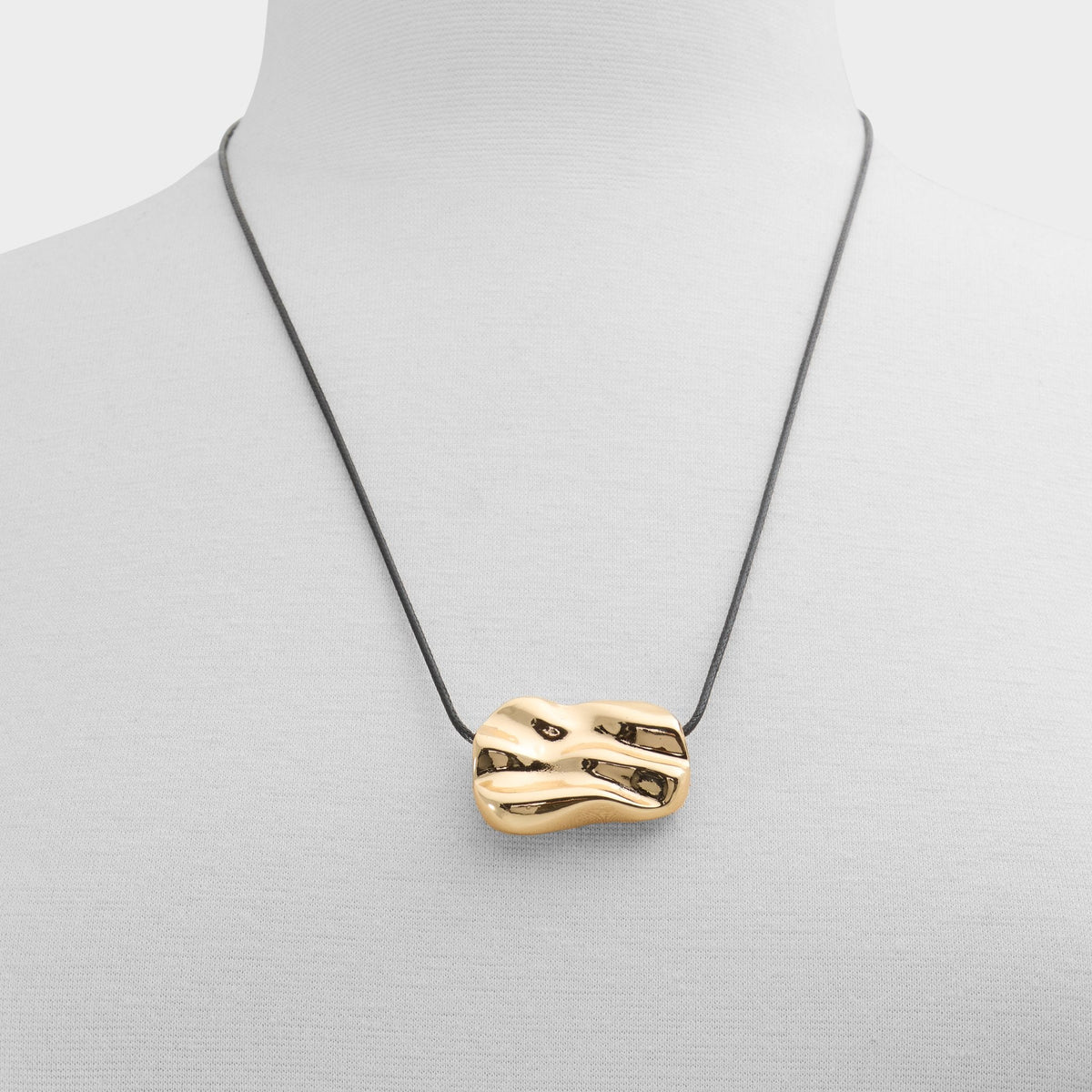 Zayna in Black Gold Multi - Necklace | Aldo
