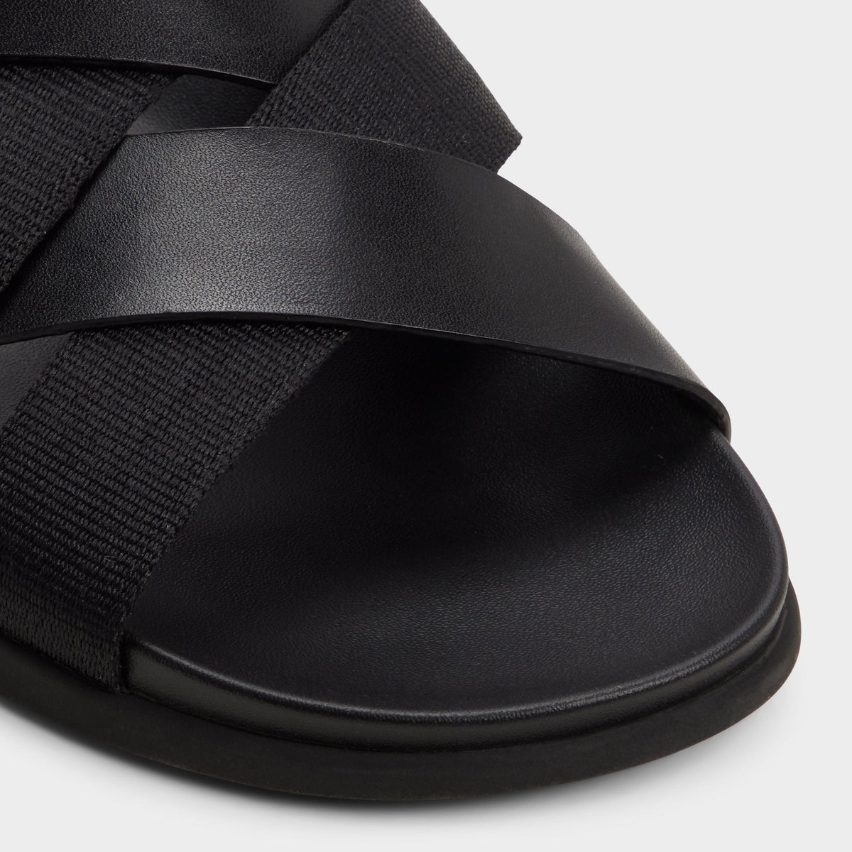 Florian in Black - Slide sandal | Aldo