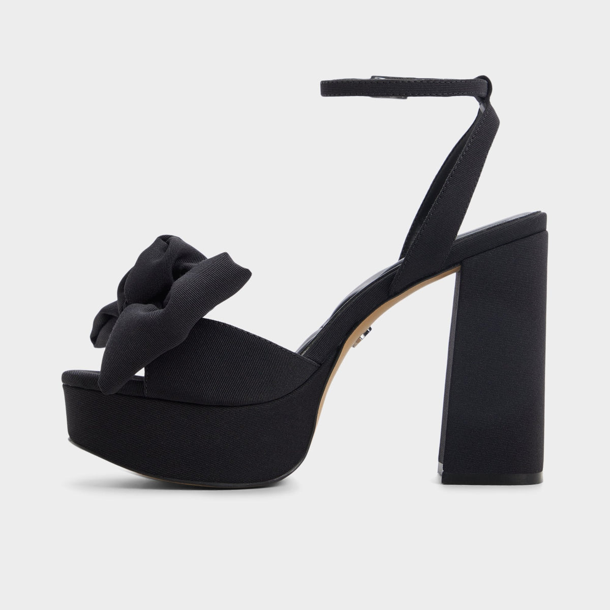 Luscious in Black 14154112 - Strappy heeled sandal, Platform | Aldo