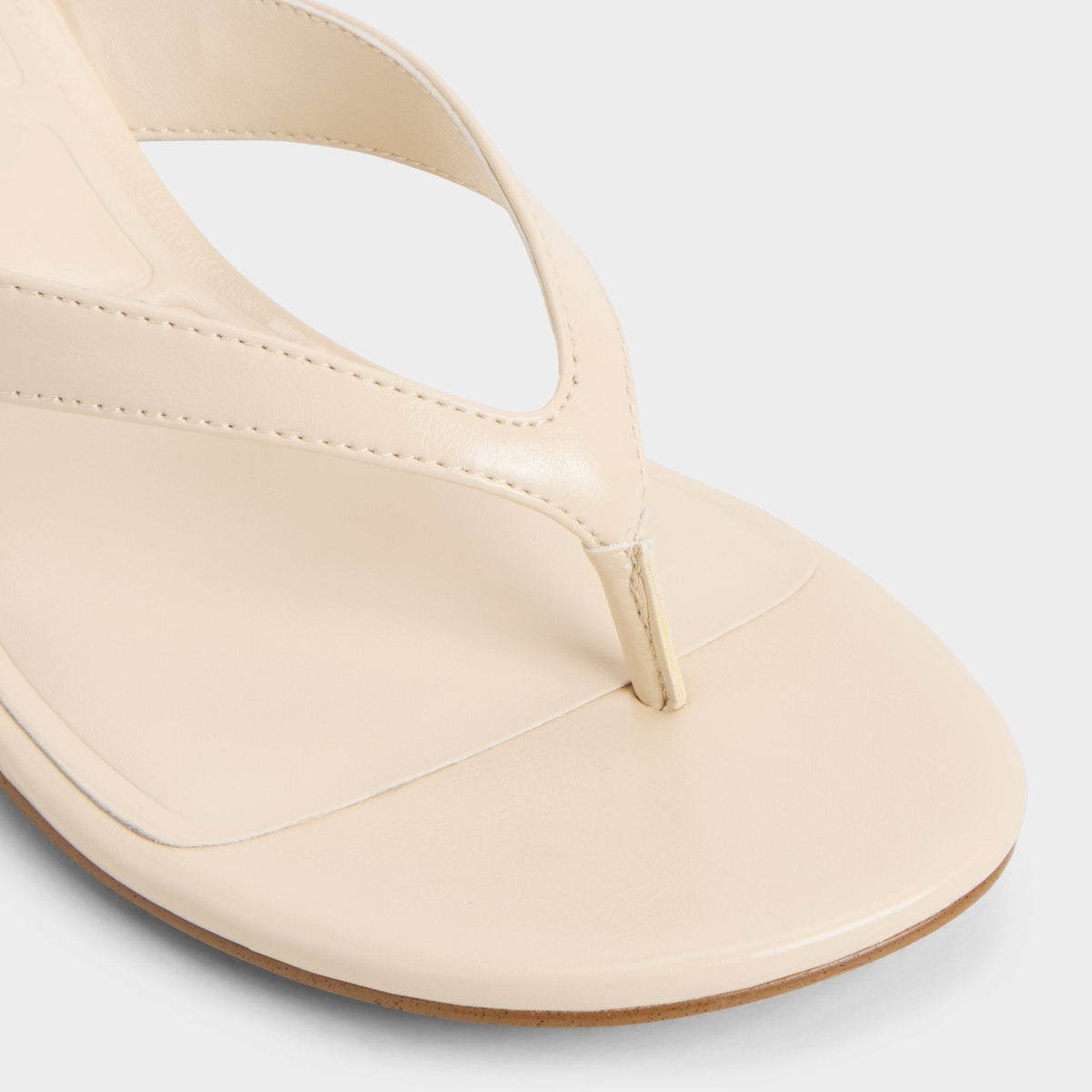 Jump in Cream - Heeled flip flop, Kitten heel | Aldo