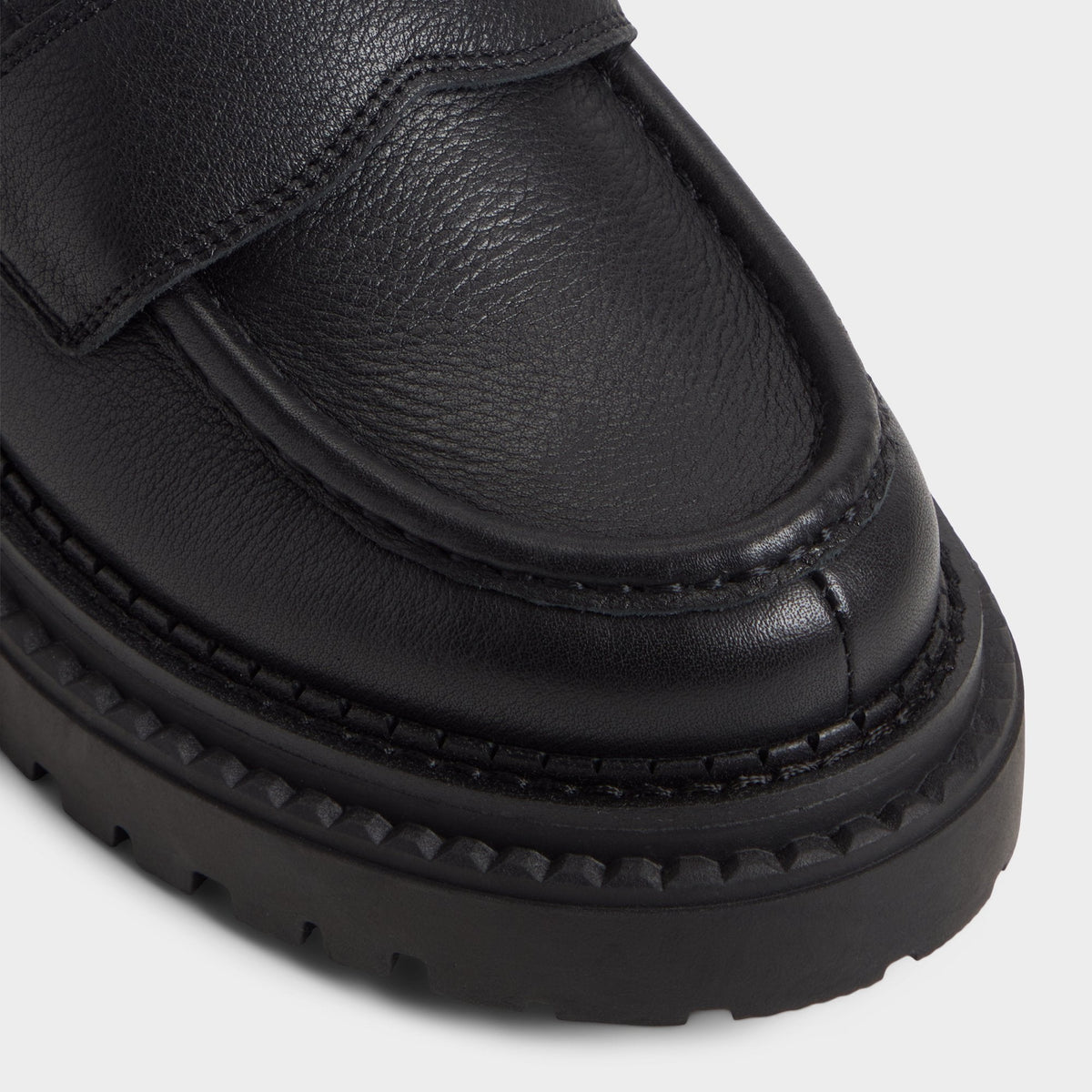 Miravella in Black - Loafer, Lug sole | Aldo
