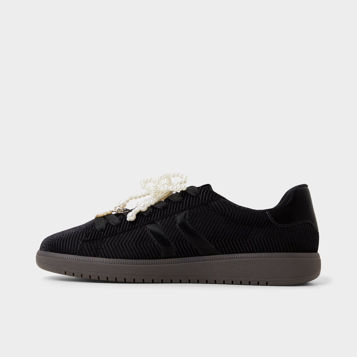 Chicsneaker2 in Black Black - Low top sneaker, Cup sole | Aldo