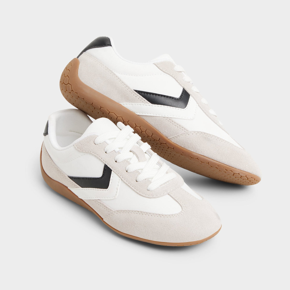 Coolchic White/Grey Women's Low top sneakers - Jogger sneaker | Aldo