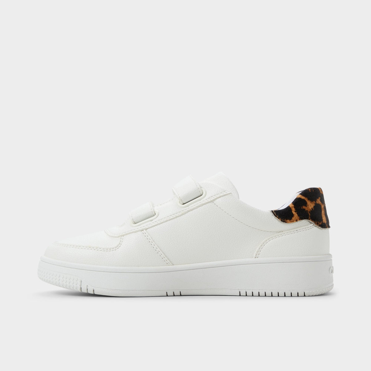 24-7kicks White Combo Women's Low top sneakers - Jogger sneaker, Platform | Aldo