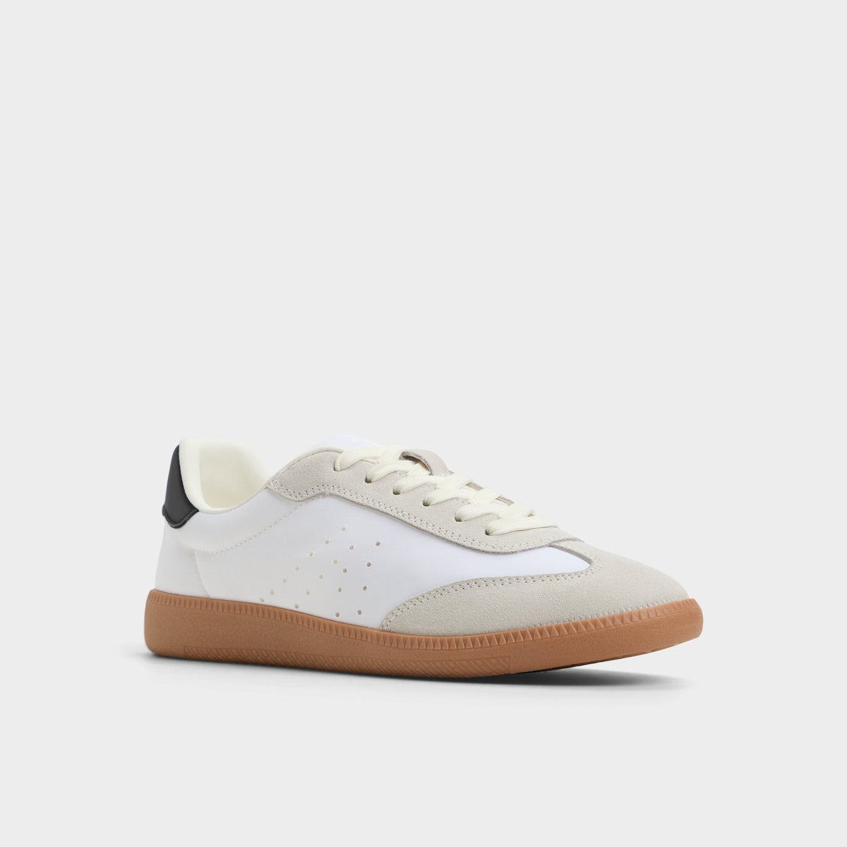 Clubstyle White/Black Women's Low top sneakers - Jogger sneaker, Jogger sole | Aldo