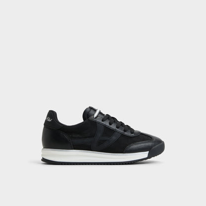 Stepcount Black Women's Low top sneakers - Jogger sneaker, Jogger sole | Aldo