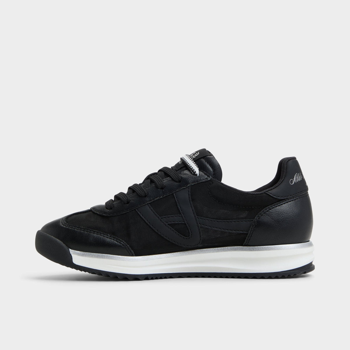 Stepcount Black Women's Low top sneakers - Jogger sneaker, Jogger sole | Aldo