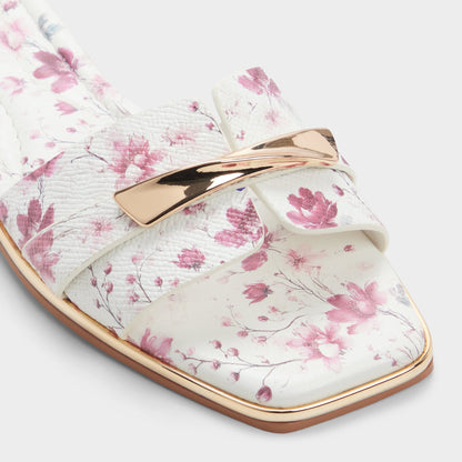 Darlina in White Combo - Slide sandal | Aldo