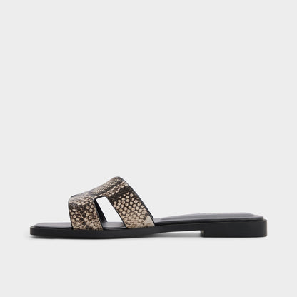 Itsandal in Open Brown 14190528 - Slide sandal | Aldo