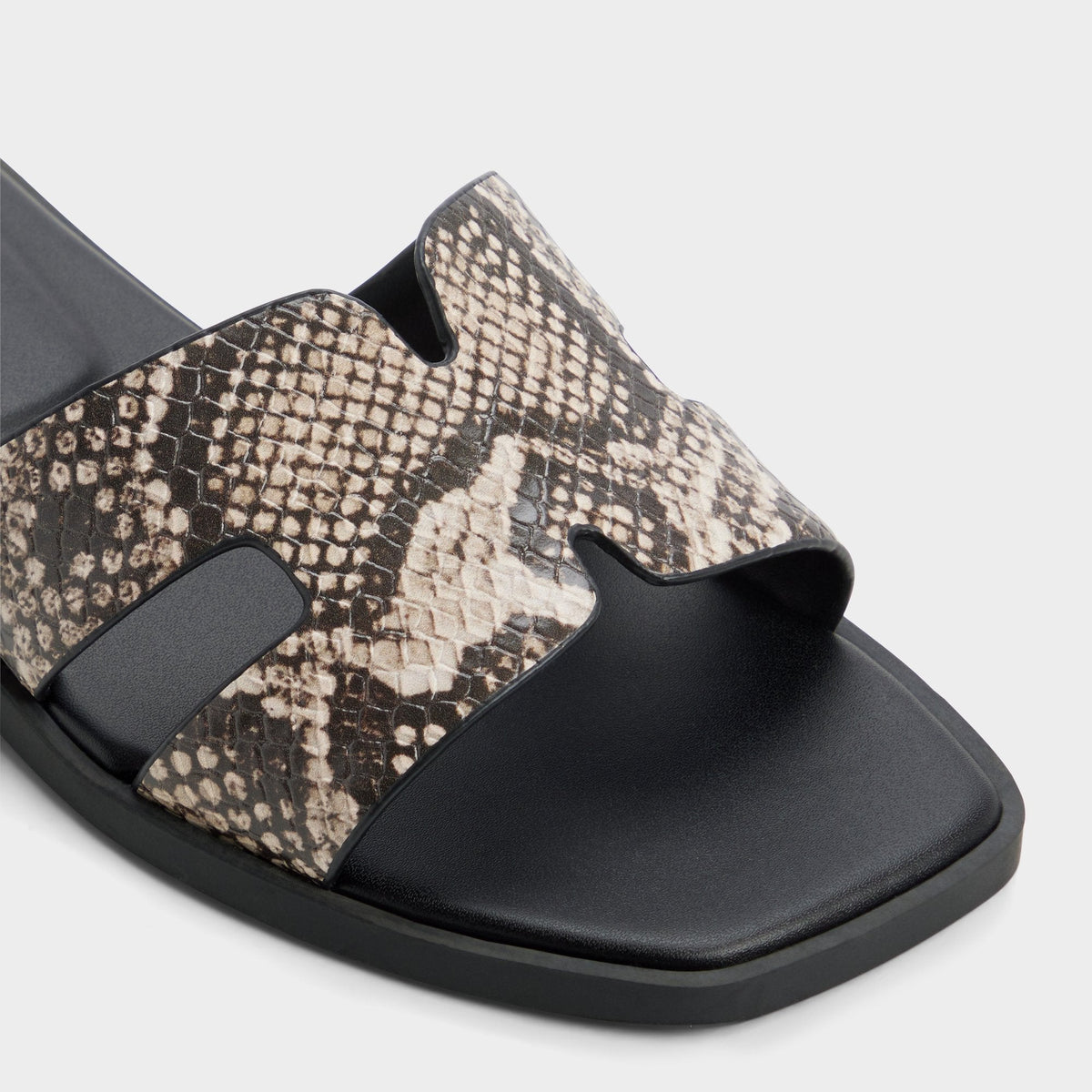 Itsandal in Open Brown 14190528 - Slide sandal | Aldo
