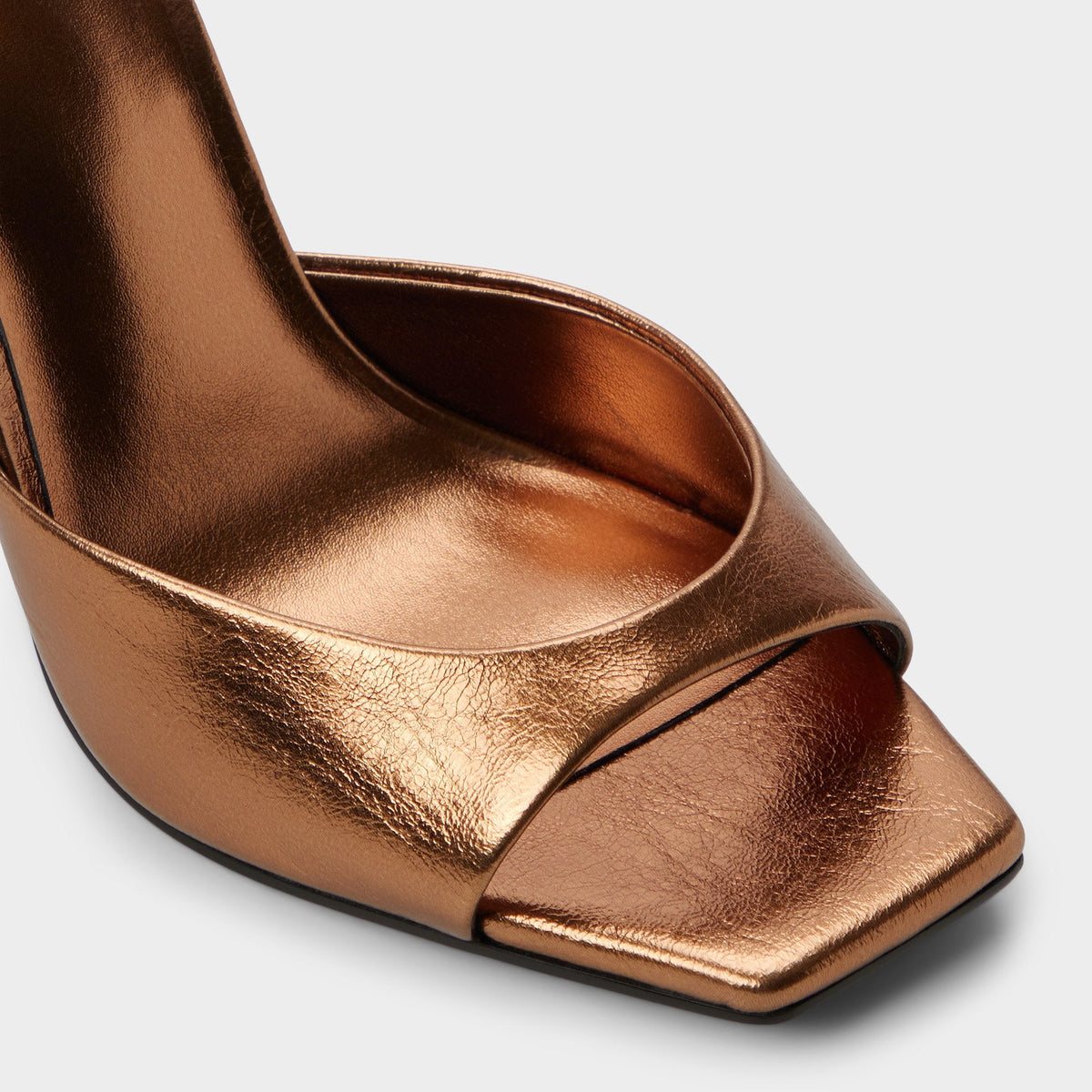 Alisonn in Bronze -  | Aldo
