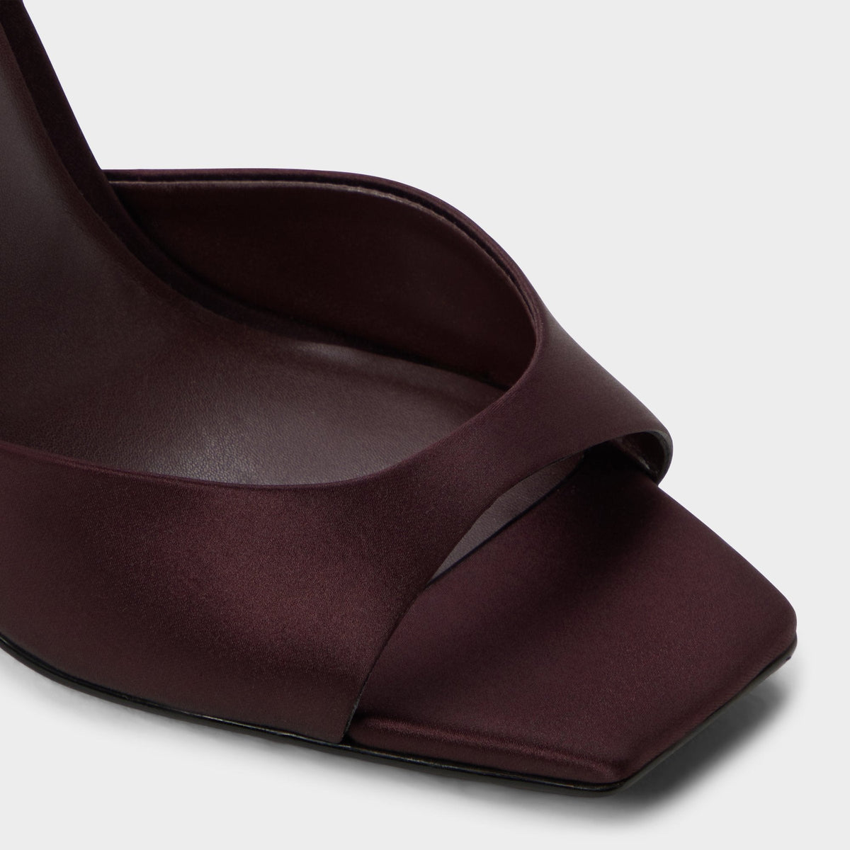 Alisonn in Brown -  | Aldo