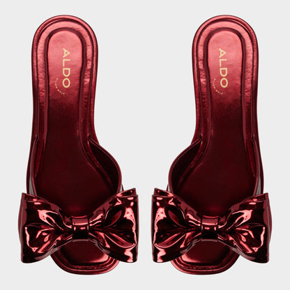Bowetta in Medium Red - Slide sandal | Aldo