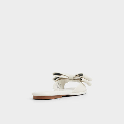 Bowetta in Other White - Slide sandal | Aldo