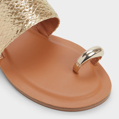 Beachwalk Gold Women's Iridescent metallics - Slide sandal | Aldo