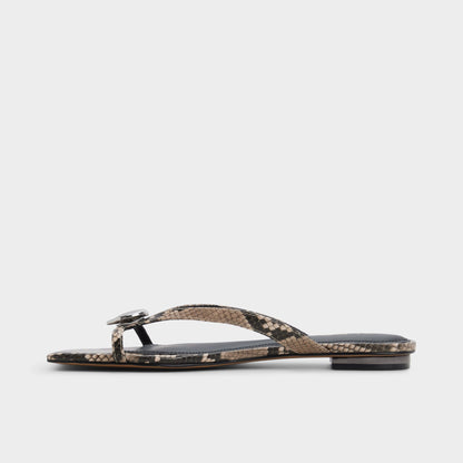 Iliria White/Black Women's Flats - Slide sandal | Aldo