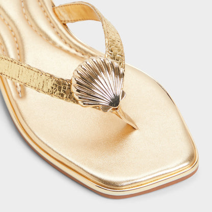 Conchiglia Gold Women's Flats - Flip flop | Aldo