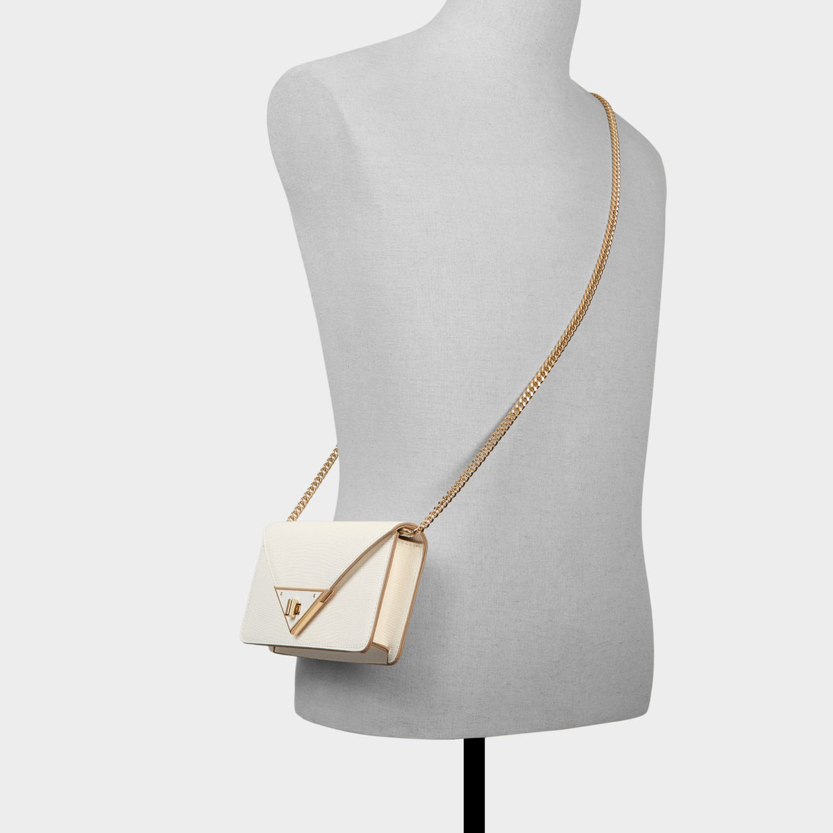 Brimortonnx in White - Wallet | Aldo