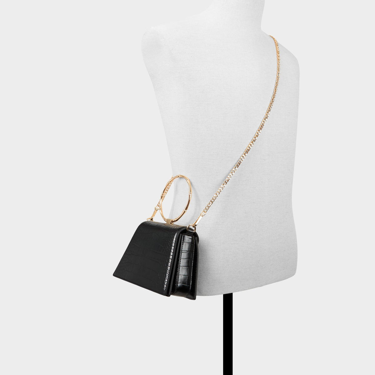 Akaylee in Black - Top handle bag | Aldo