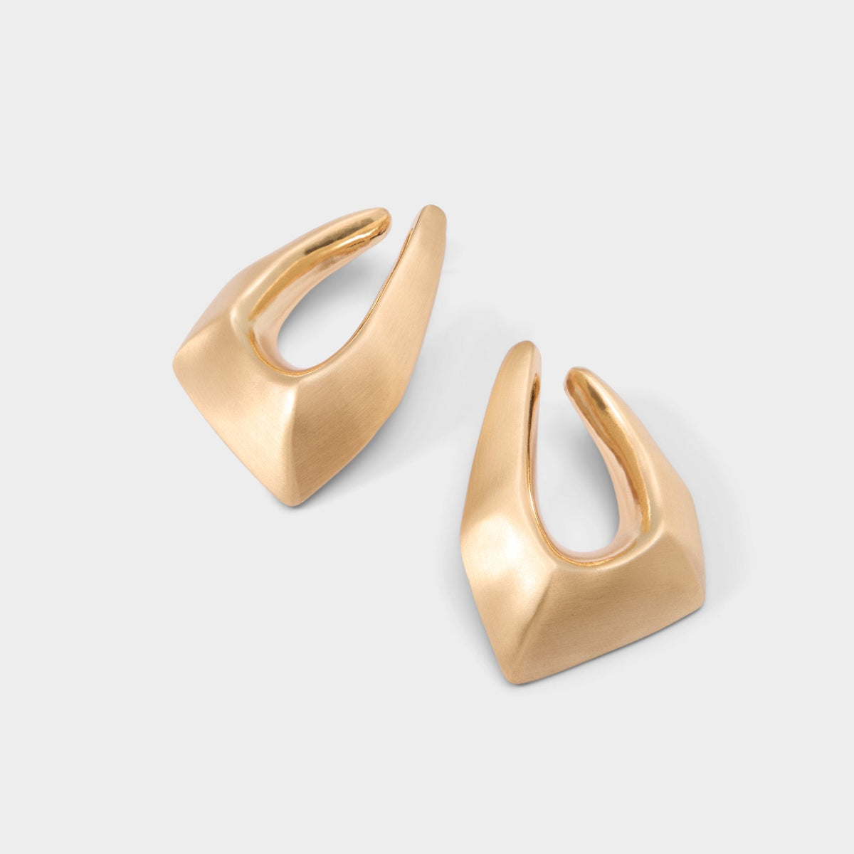 Ellabella in Gold - Statement earrings | Aldo