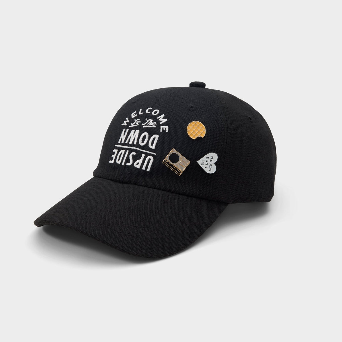 Hawkinslab in Black - Cap | Aldo