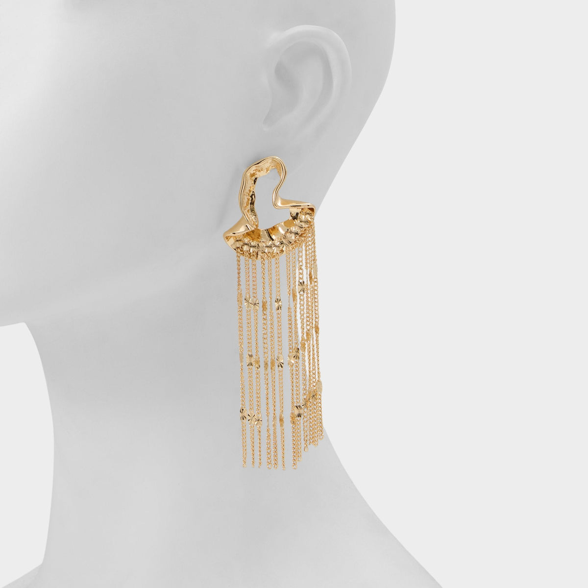 Solleenne in Gold - Chandelier earrings | Aldo