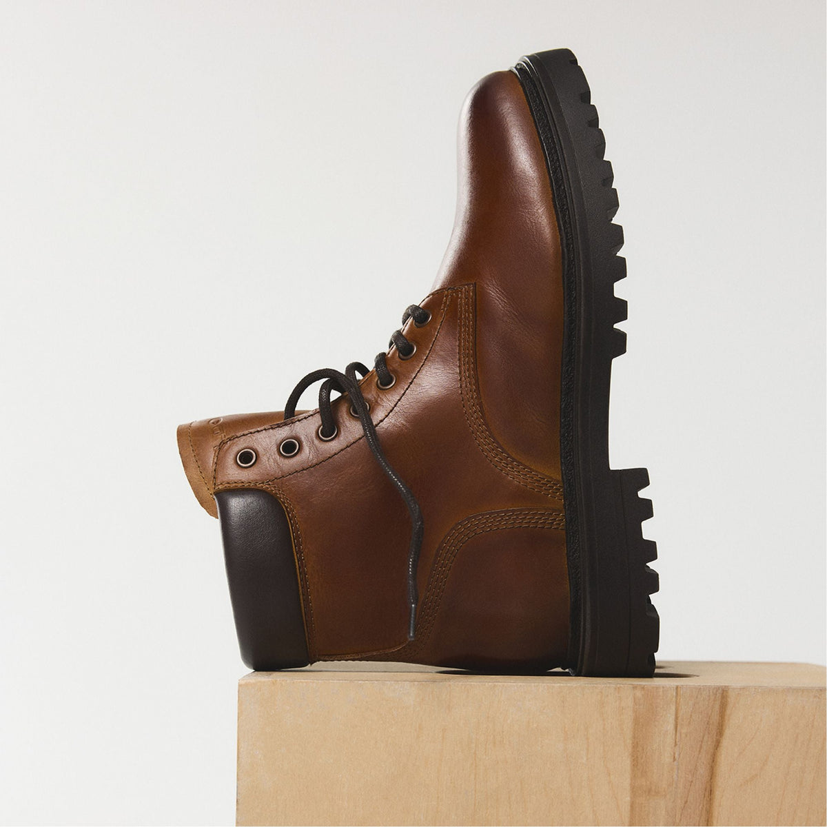 Draco in Cognac - Combat boot, Lug sole | Aldo