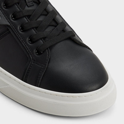 Courtline in Black Black 14253819 - Low top sneaker, Cup sole | Aldo