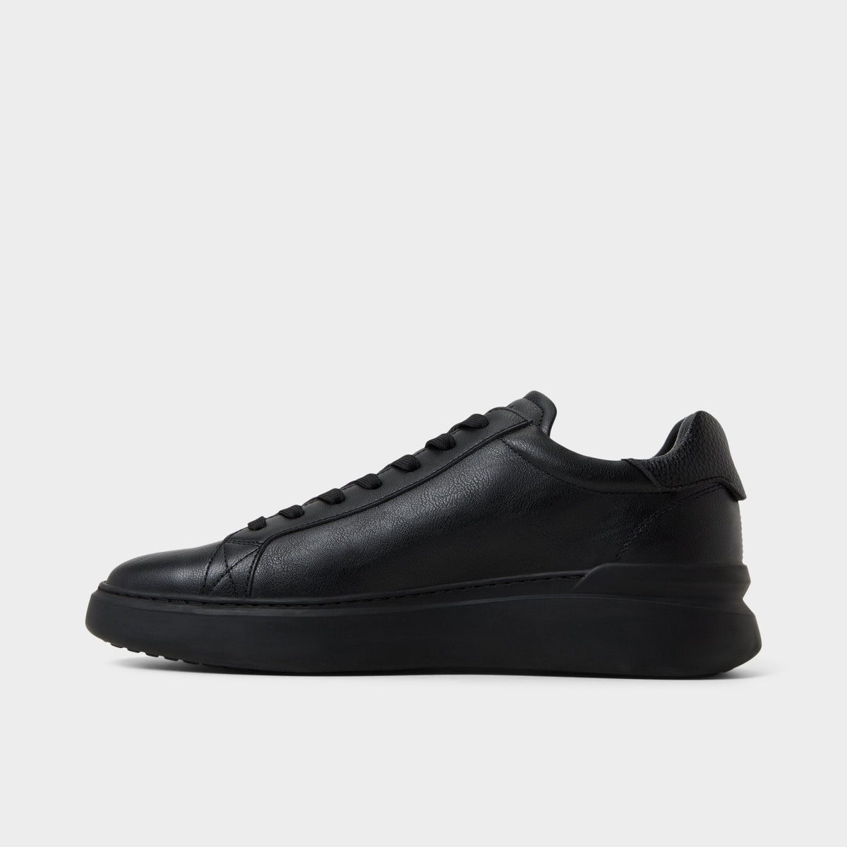 Toddy in Black Black 14134996 - Low top sneaker | Aldo