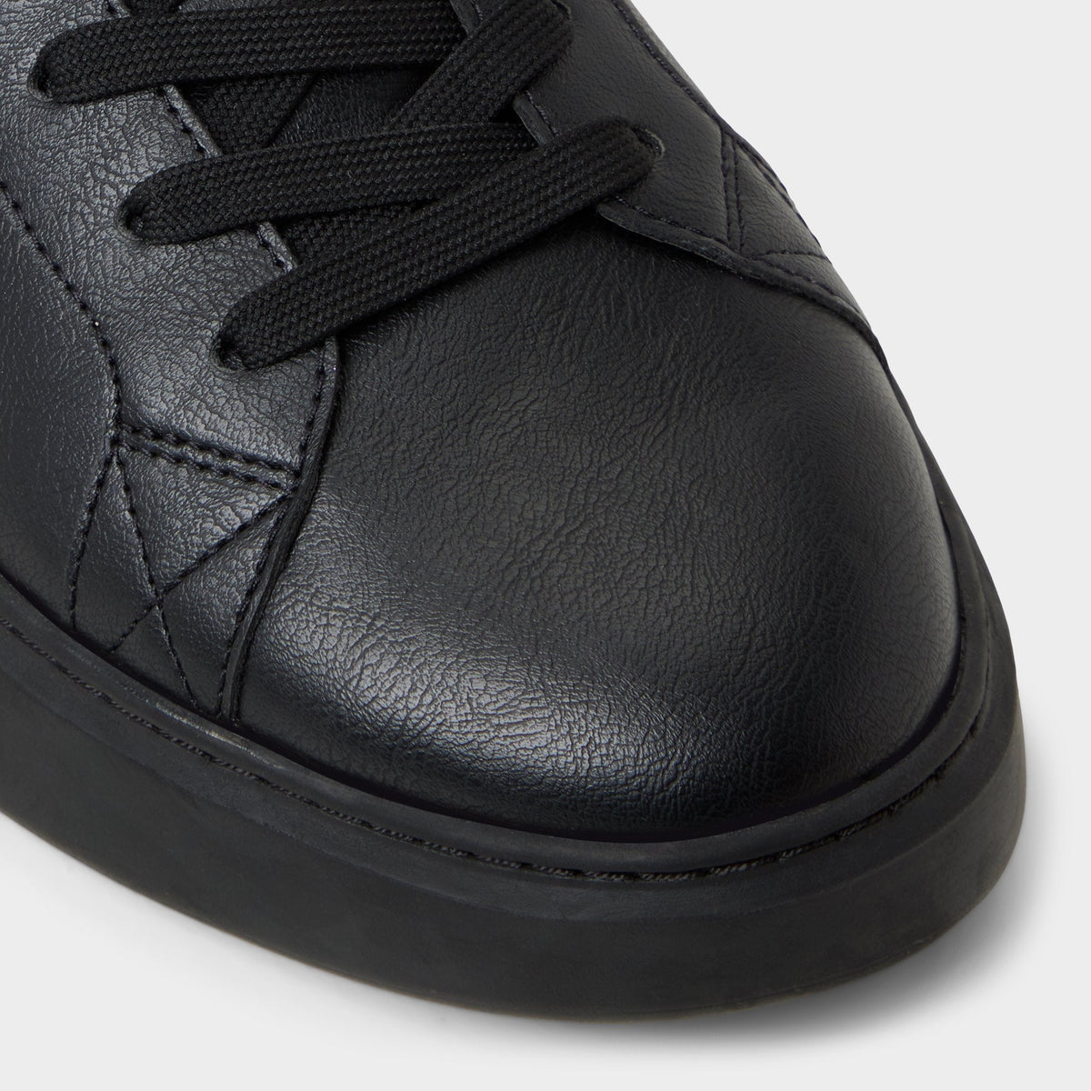 Toddy in Black Black 14134996 - Low top sneaker | Aldo