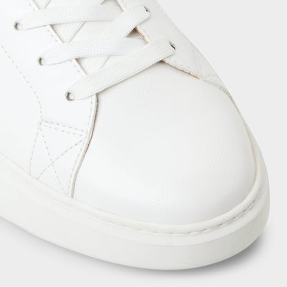 Toddy in White - Low top sneaker | Aldo
