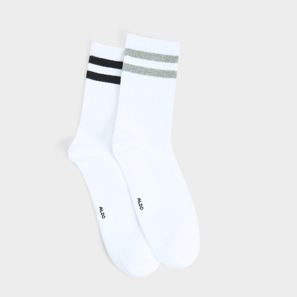 Retroline in Grey - Crew socks | Aldo
