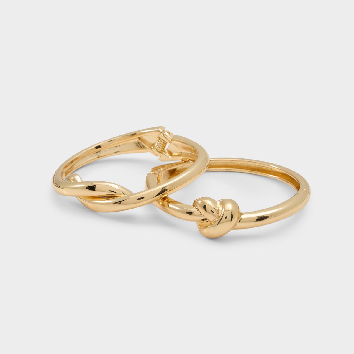 Knotts in Gold - Bangle bracelet | Aldo